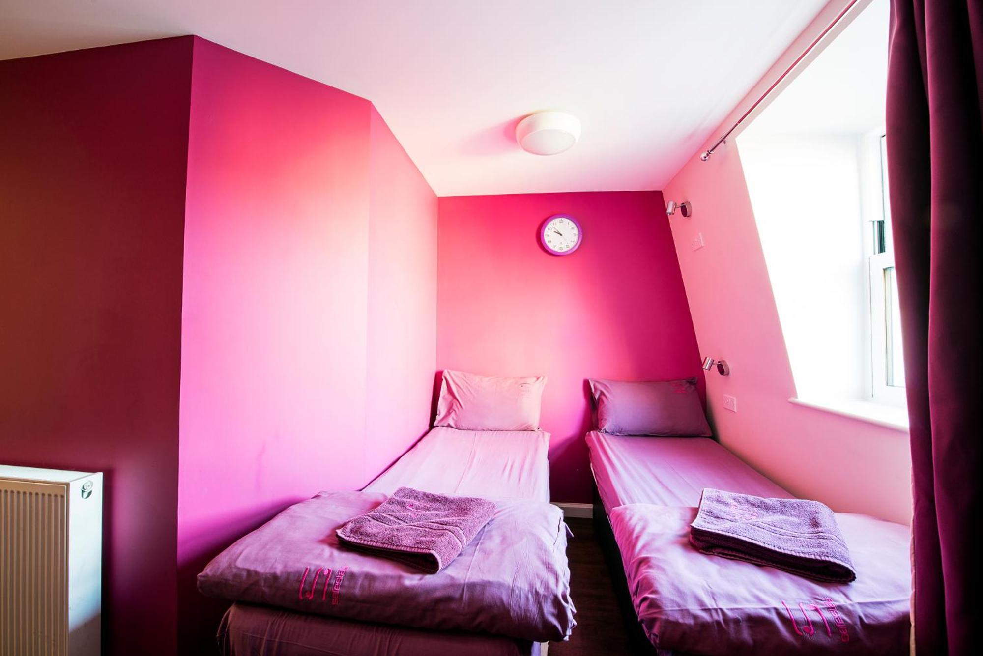 Twin Room Ensuite